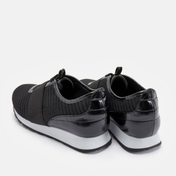 Brand New Fashion Stretch Knit Running Sneaker - Picture 4 of 5